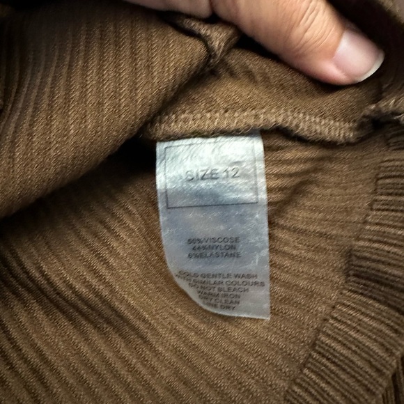 Manière De Voir Chocolate Brown Rope Underbust Crop Top (22) - Picture 7 of 9